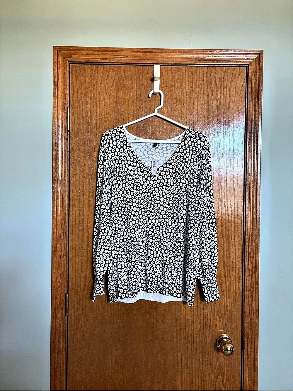 Talbots Floral Long Sleeve Top Black & White Size XL NWT